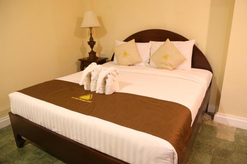 Le Luxe Boutique Hotel Vientiane Buitenkant foto