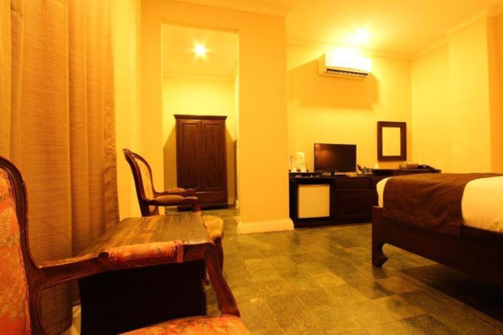 Le Luxe Boutique Hotel Vientiane Buitenkant foto